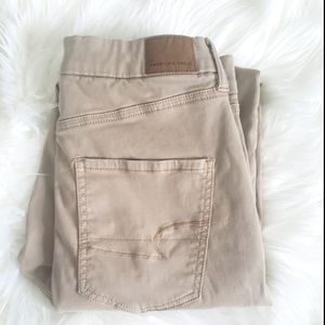AE curvy high-waisted jeggings khaki